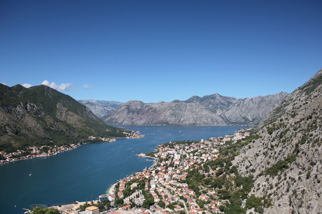 Piektā pietura. Kotoras&nbsp;līcis.